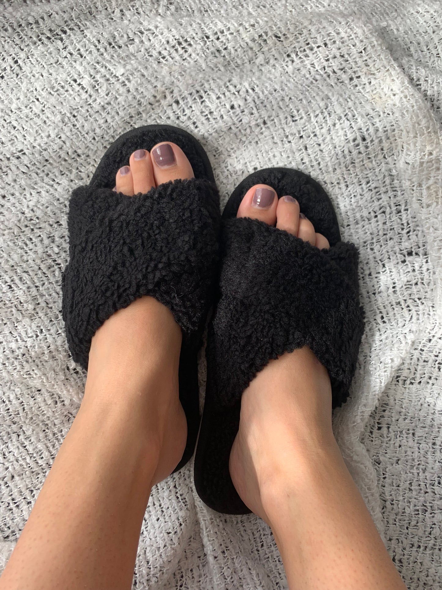 Zwarte zachte pantoffels sloffen dames
