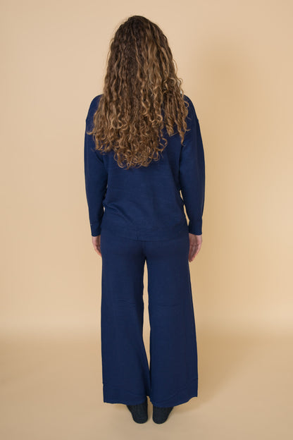 Huispak Lara - Navy